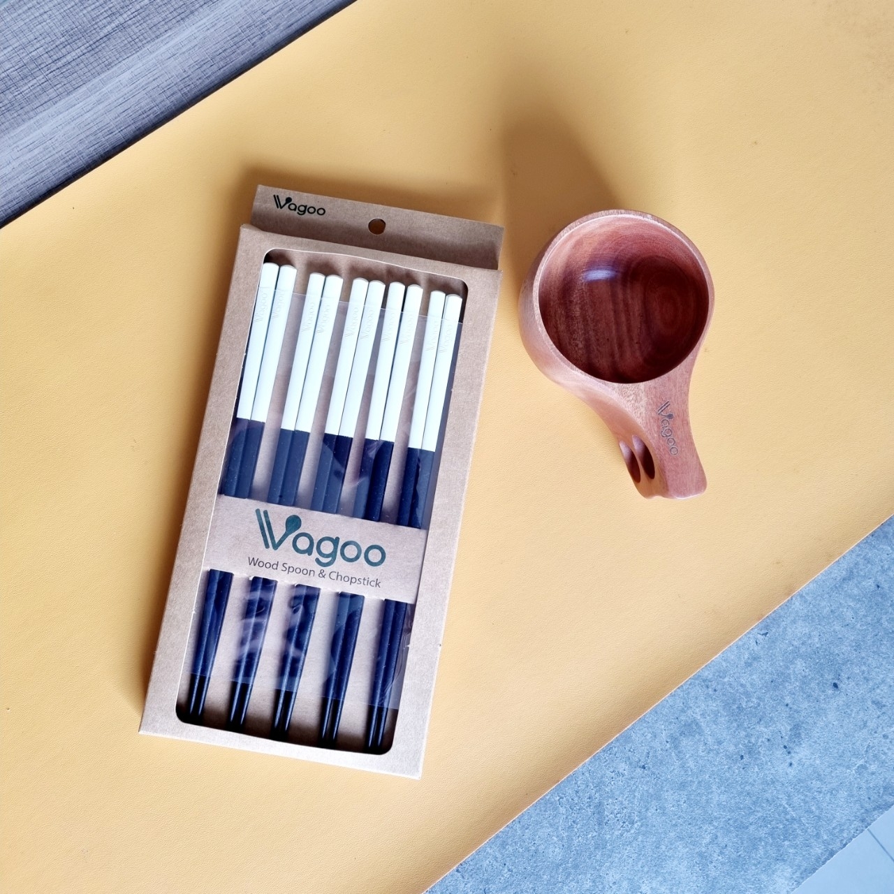 Bộ đũa ăn cao cấp đen cán trắng