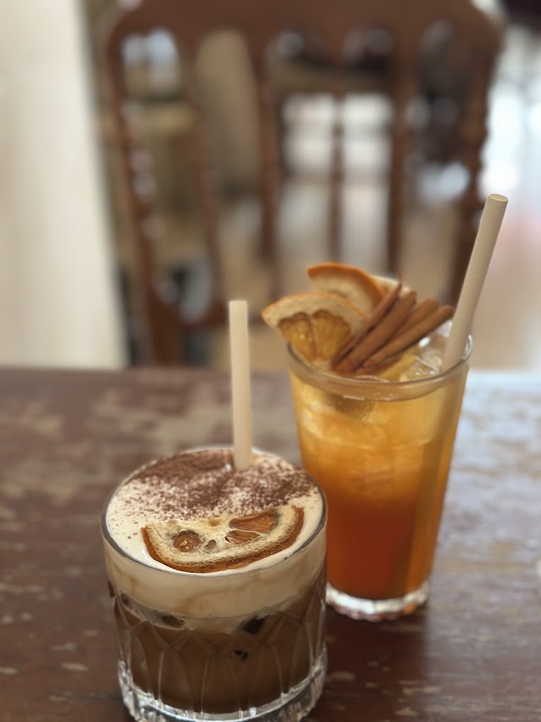 Khóm Coffee & Tea