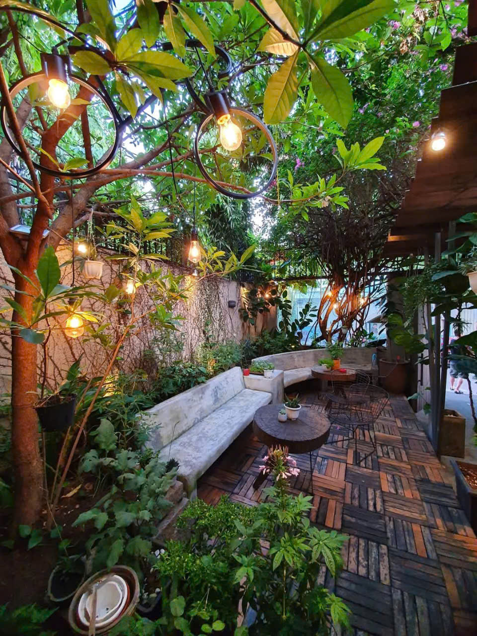 Moon Maison Cafe – Góc nhỏ Sài Gòn cho tâm hồn an yên