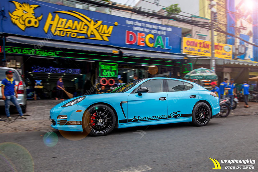 Dán đổi màu Candy xanh biển nhạt Porsche Panamera