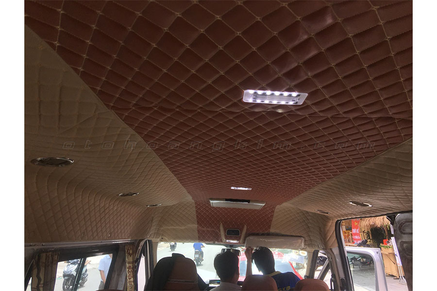 Bọc trần 5D cho Ford Transit tại Hoàng Kim
