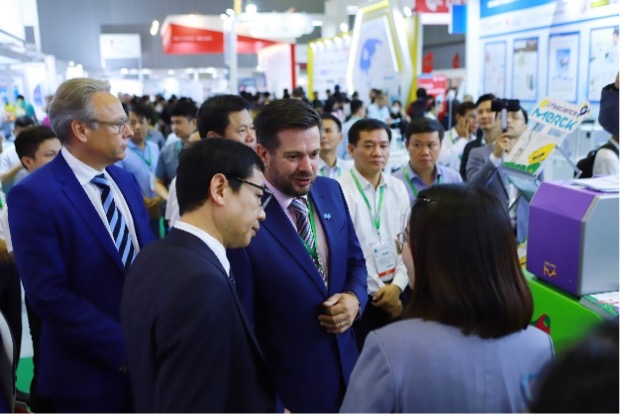 Không khí ngày Khai mạc Analytica Vietnam 2025