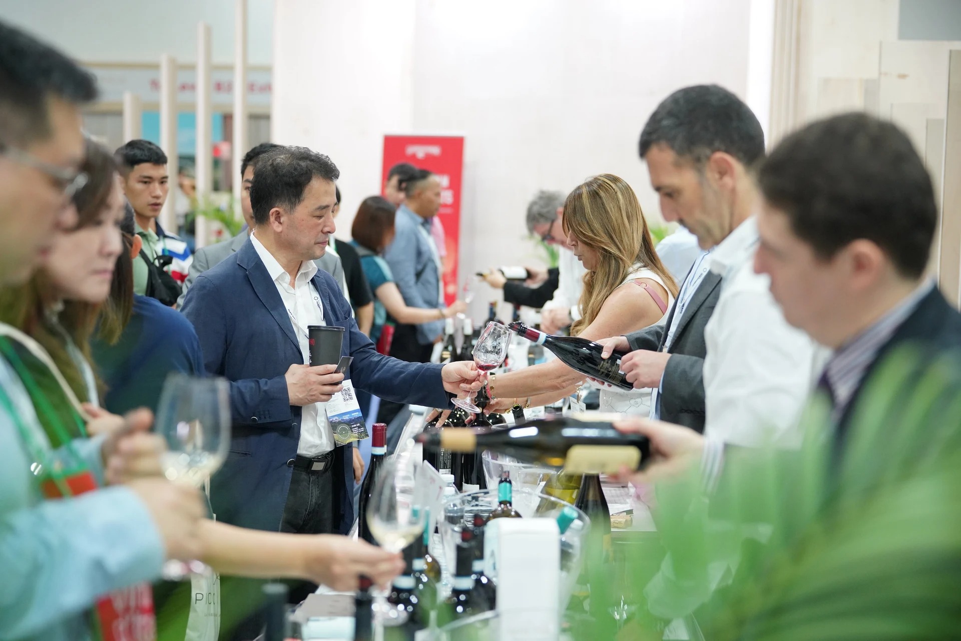khai mạc Vietnam Wine Expo