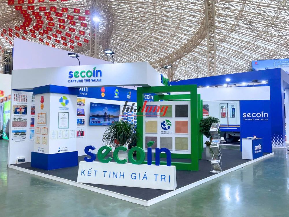 Thiết kế gian hàng chuyên nghiệp tại triển lãm giúp thu hút khách hàng tiềm năng