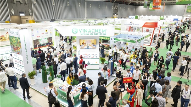 A Brief Overview of VinaChem Expo A Brief Overview of VinaChem Expo